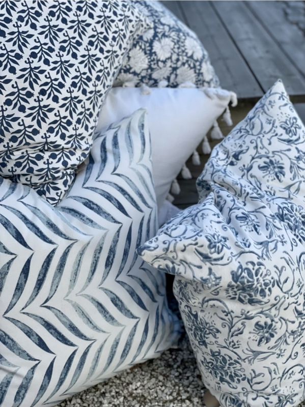 Cushion Cover Blue Jenny